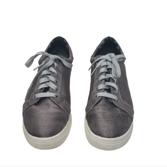 Circus By Sam Edelman Shania Gray White Sneakers 9.5 - Picture 2 of 11